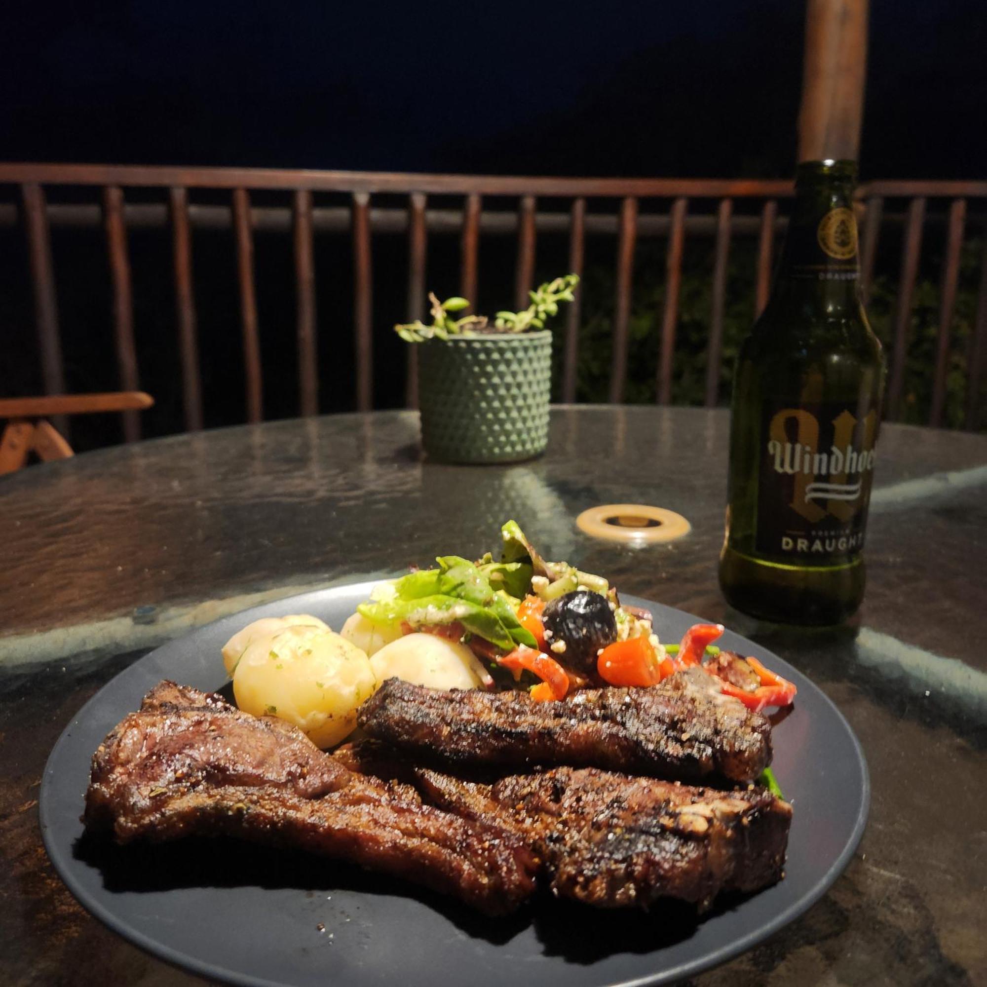 Amare In The Bush With Your Needs! Holiday home